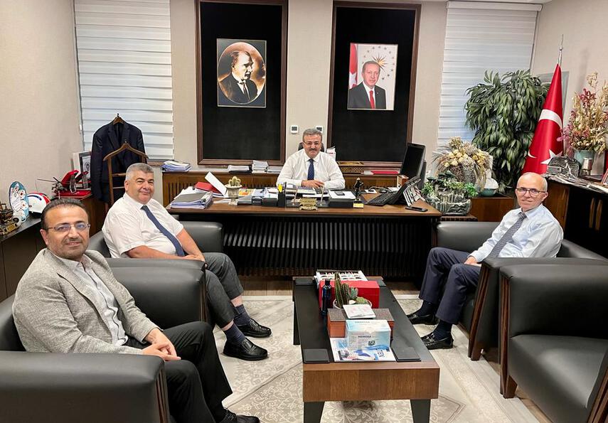 Çalışma ve Sosyal Güvenlik Bakan Yardımcısı değerli hemşehrimiz Sayın Faruk Özçelik’i ziyaret